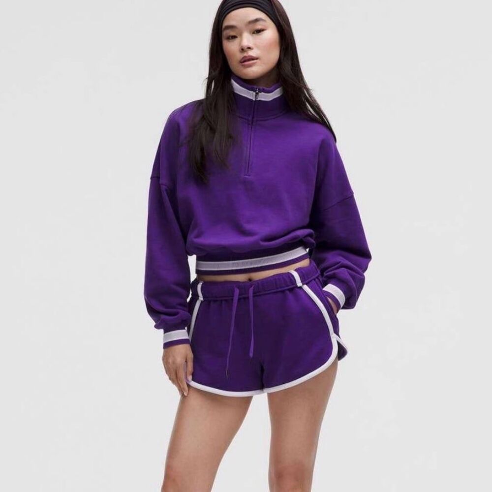 Lululemon Scuba Mid-Rise Oversized Shorts 3" College Purple Light Ivory Medium
